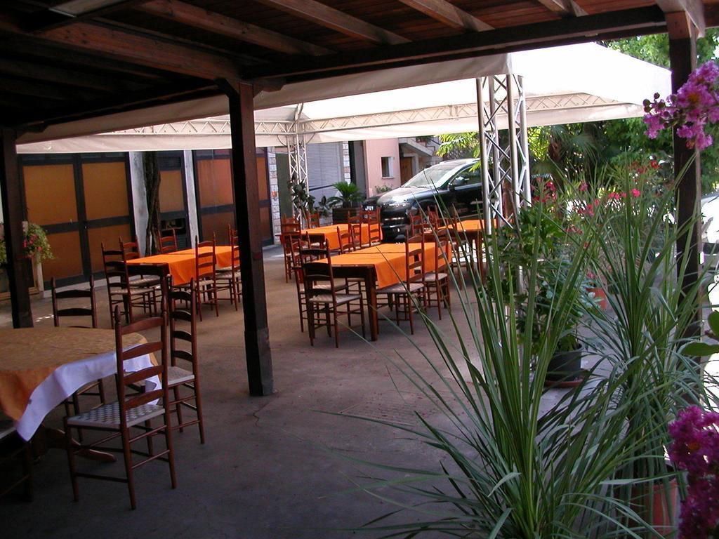 Albergo Ristorante Da Felice Loria Exteriér fotografie