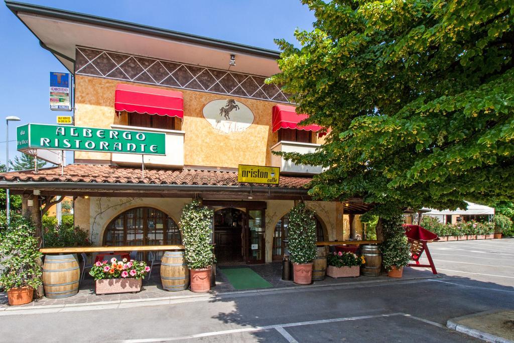 Albergo Ristorante Da Felice Loria Exteriér fotografie
