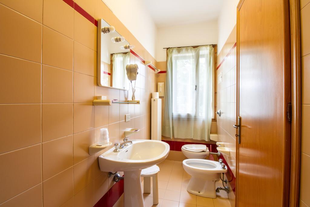 Albergo Ristorante Da Felice Loria Exteriér fotografie